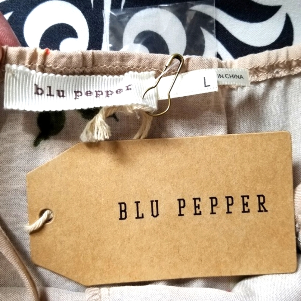 Blue Pepper NWT Popover Floral Maxi Dress L - Picture 7 of 8
